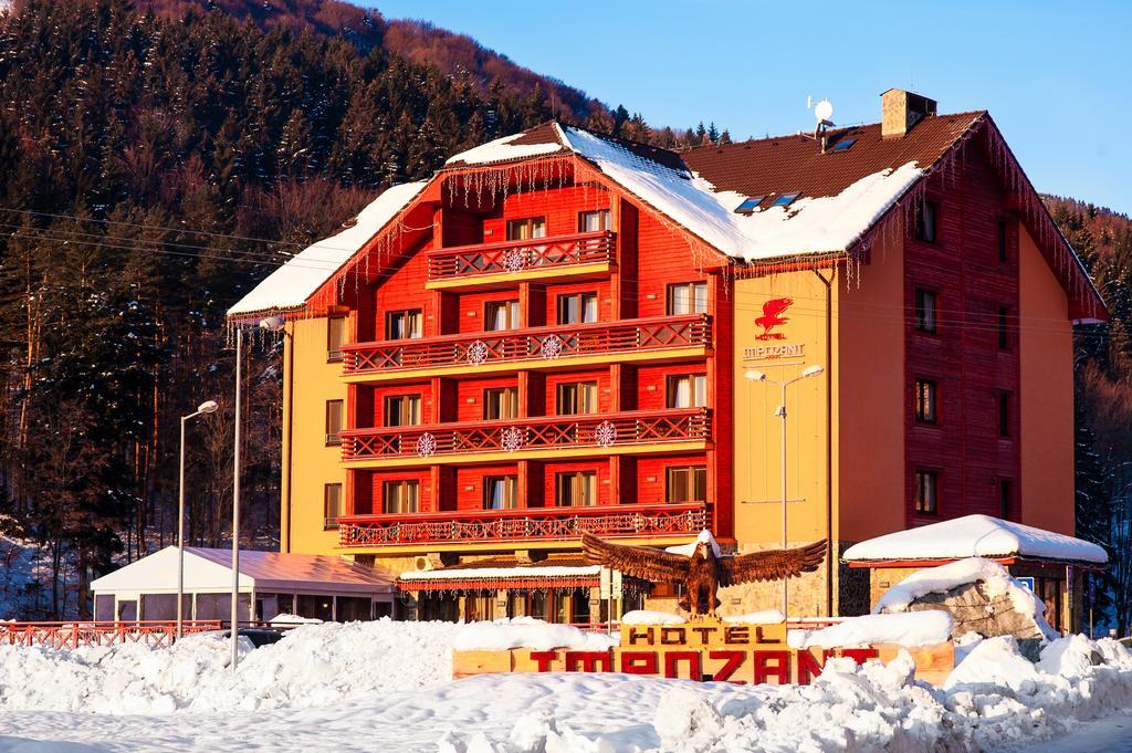 Hotel Impozant Валча Екстер'єр фото
