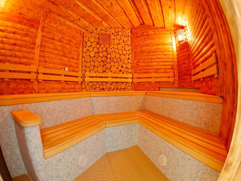Hotel Impozant Валча Екстер'єр фото